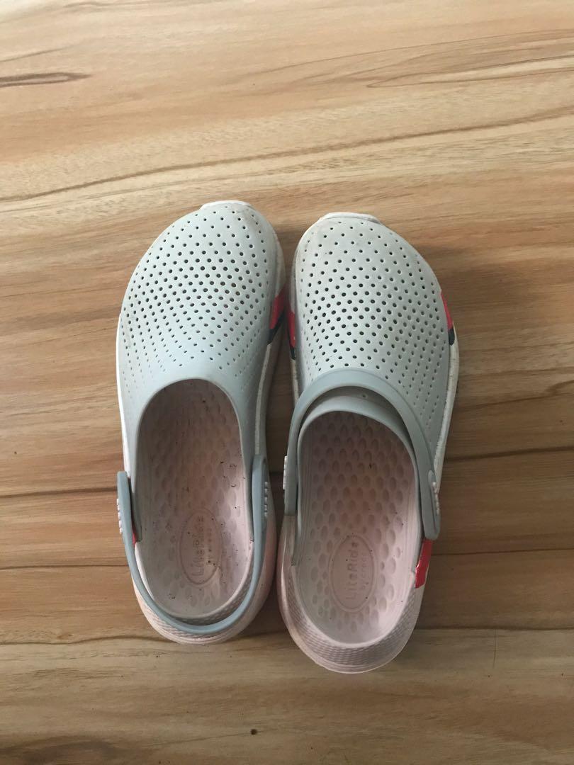 Crocs literide oem Women s Fashion Footwear Sandals on Carousell