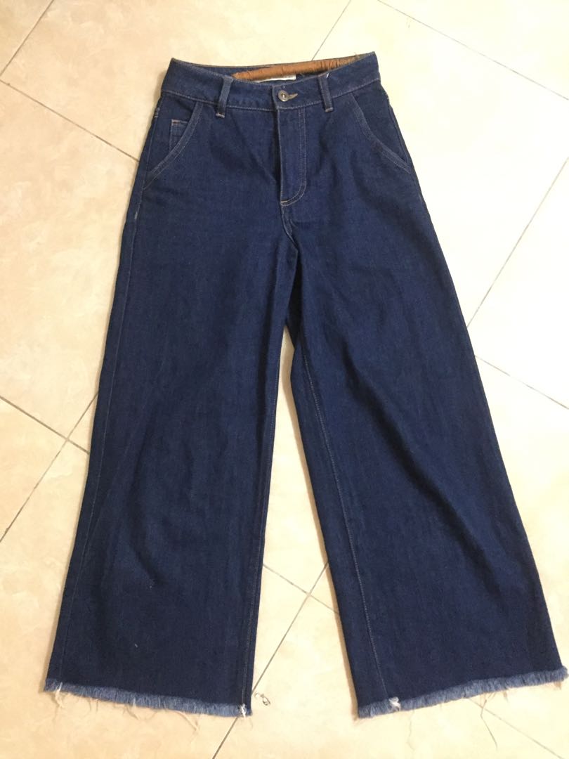 Culotte jeans stradivarius, Fesyen Wanita, Pakaian Wanita, Bawahan di  Carousell