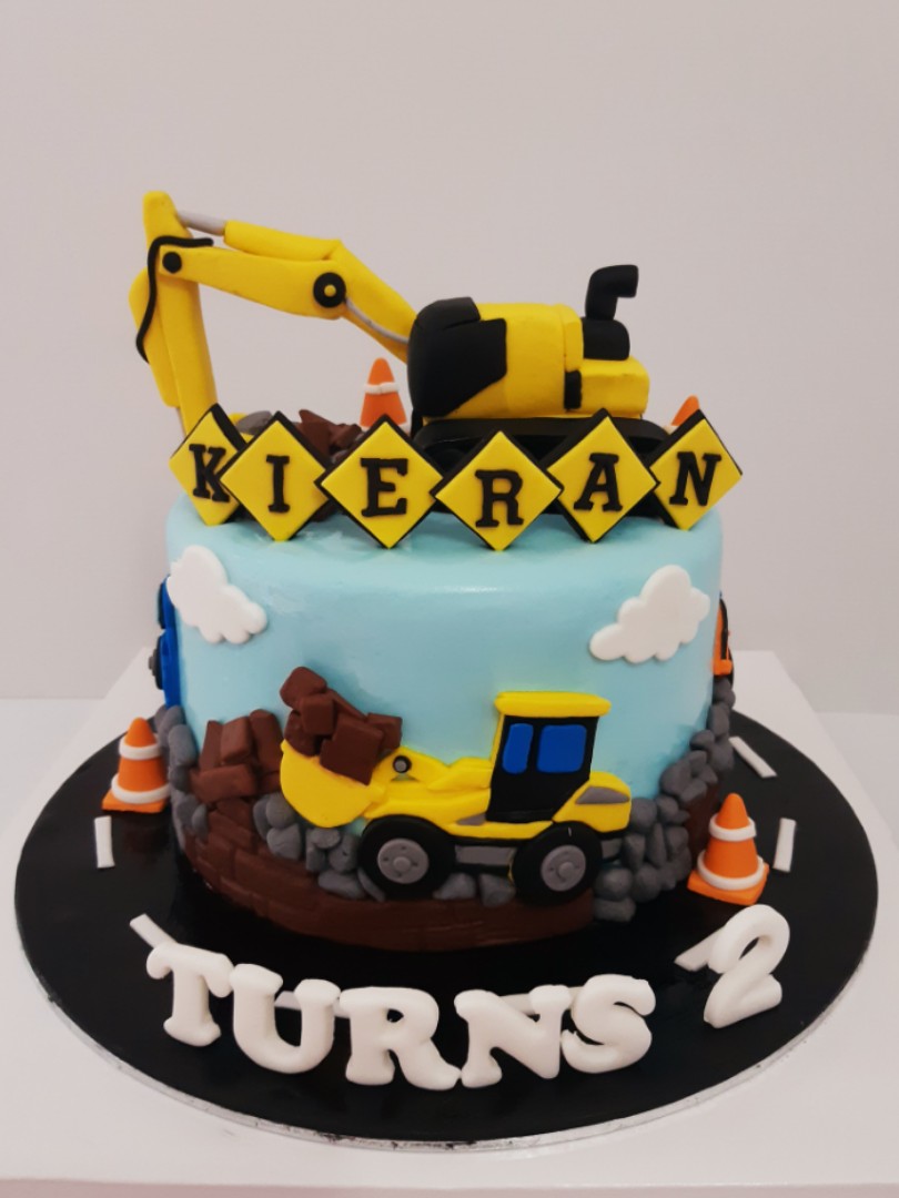 Trains, Planes & Cars Cakes | Claygate Surrey | Afternoon Crumbs