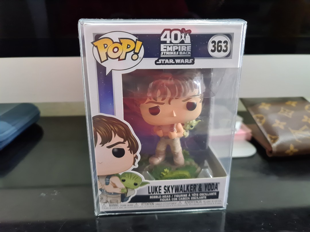 luke with yoda funko pop