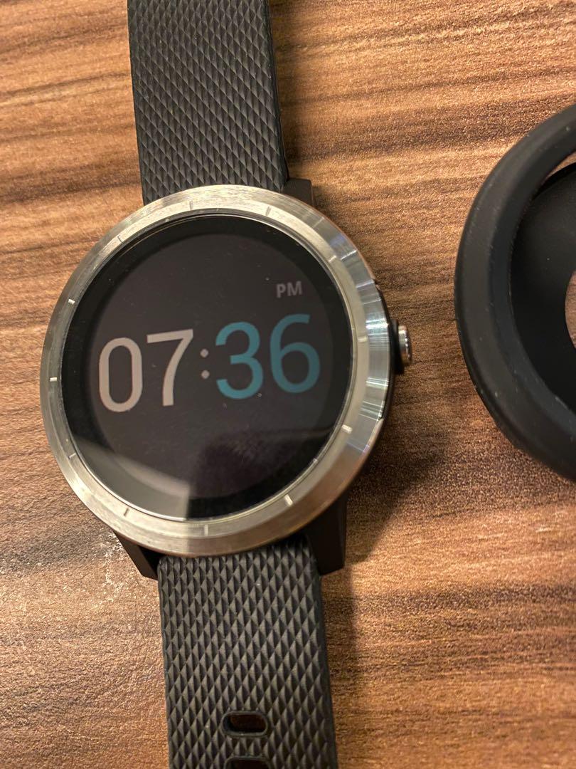 Garmin Vivoactive 3 with warranty