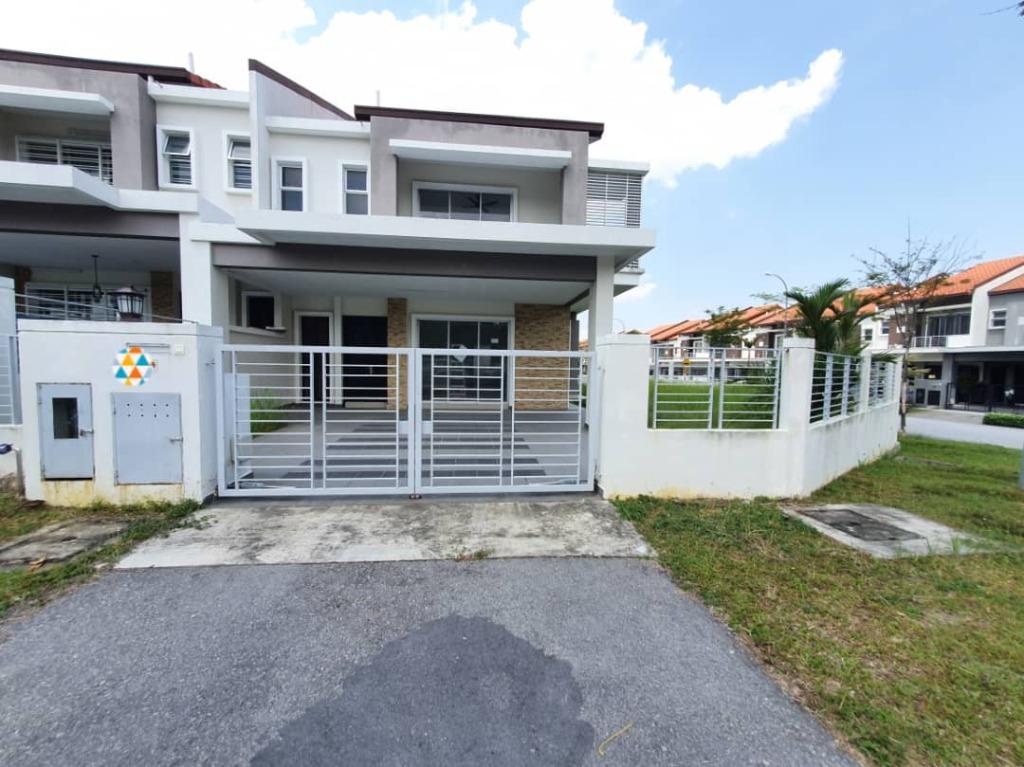 Gated Guarded Corner 2 Storey Ixora Bandar Seri Coalfields Sg