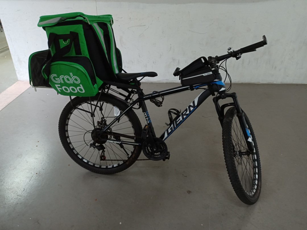 grabfood delivery bicycle