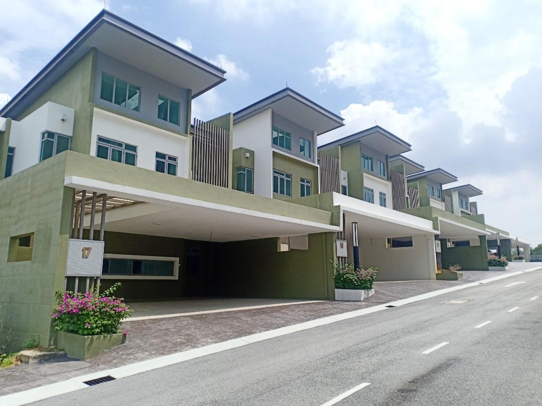 Karisma Hill Courtyard Villa Superlink With Private Lift Property For Sale On Carousell
