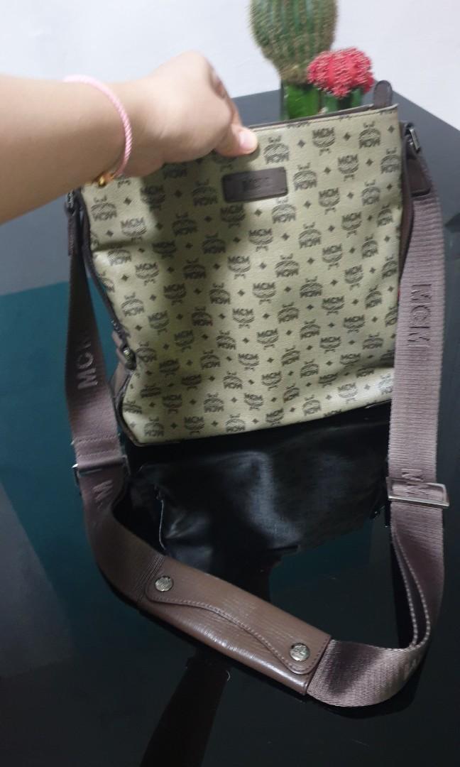 Mcm sling bag men online