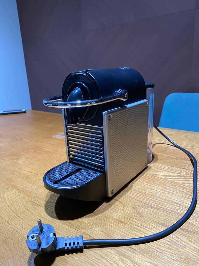 Nespresso Coffee Machine (USED), TV & Home Appliances, Kitchen
