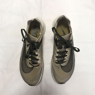 （分類：）位於 。 由 tooextra 提交（商品編號 1020660968，圖片 1）。簡介： 。