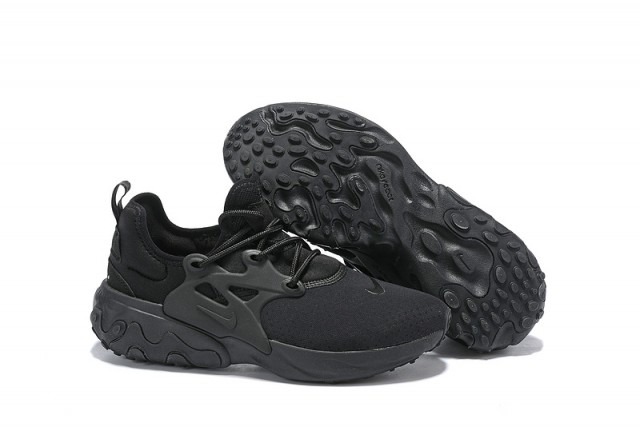 nike react presto triple black