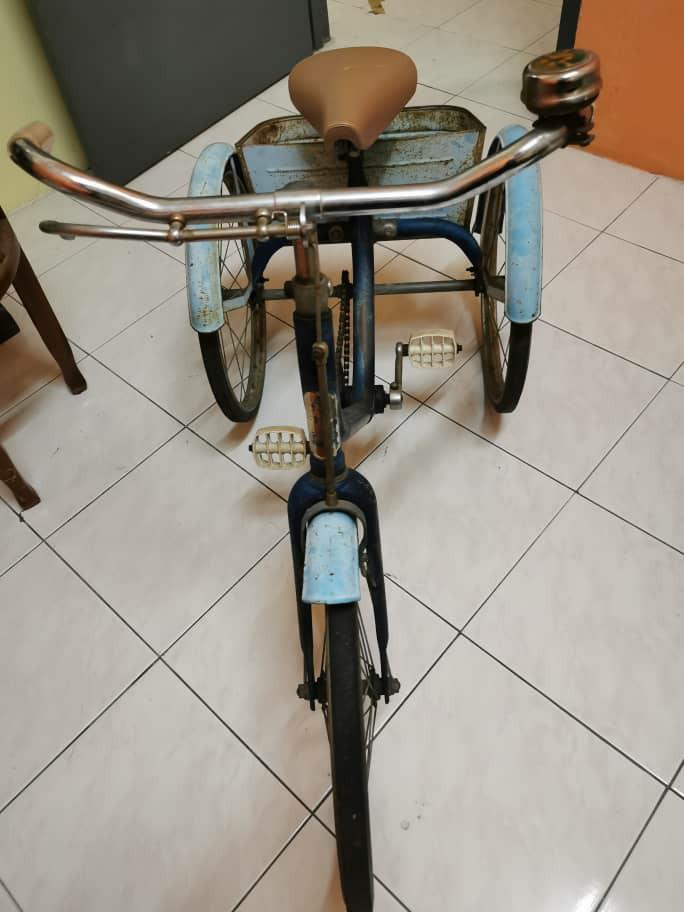 raleigh tricycle vintage