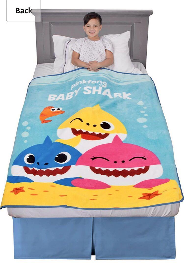Pinkfong Baby Shark Plush Blanket 46 W X 60 L Babies Kids Bathing Changing Other Baby Bathing Changing Needs On Carousell