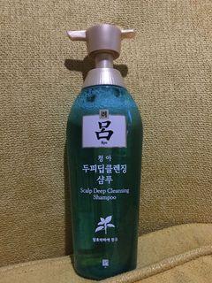 Ryo Scalp Deep Cleansing Shampoo (려)