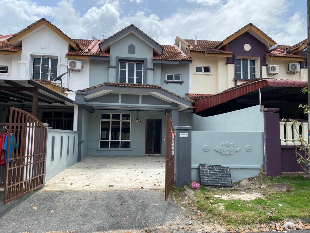 Taman Sri Saujana Kota Tinggi Hampir Siap Diubahsuai Home Furniture Others On Carousell