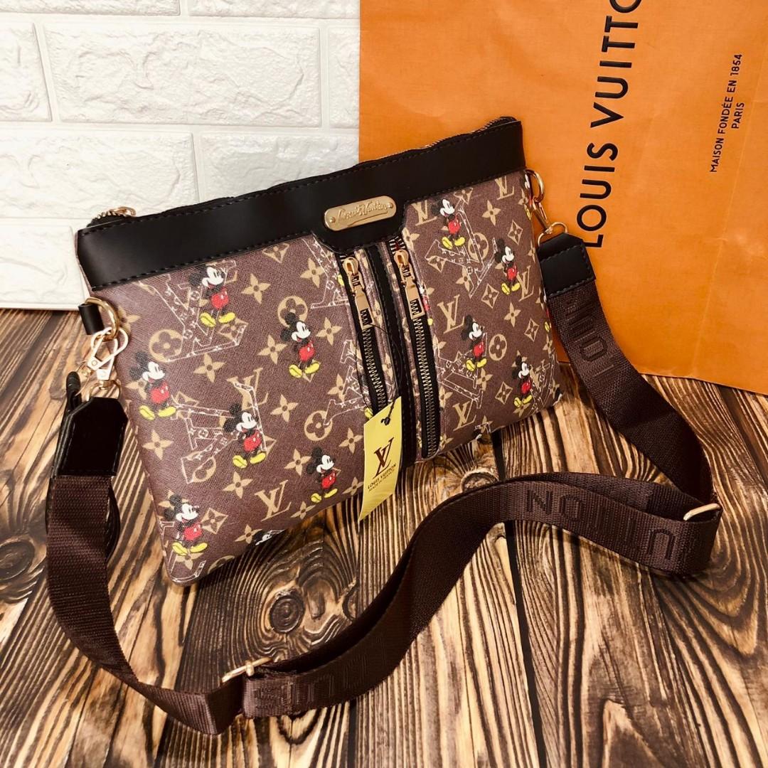 Tas selempang LV cowok ori, Barang Mewah, Tas & Dompet di Carousell