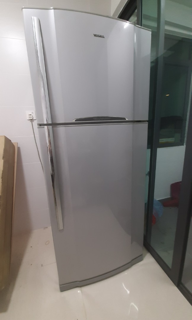 Toshiba 710l sale fridge