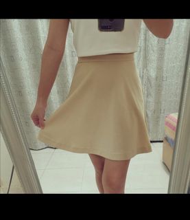 (Category: ) located in . Submitted by your28_wardrobe (Listing ID 1020763872, Image 1). Description: .
