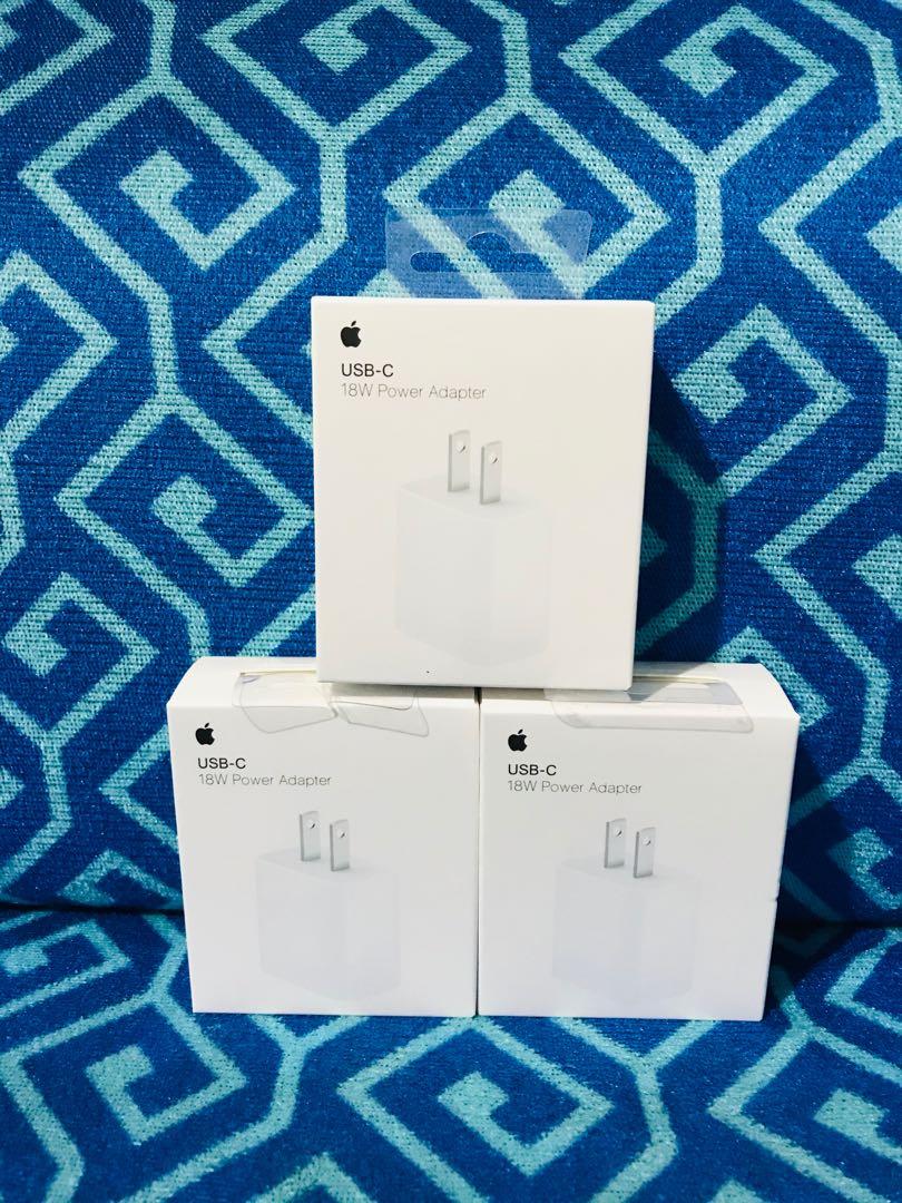 USB-C TO LIGHTNING CHARGER (Category: Chargers) located in Makati City. Submitted by guerle (Listing ID 1020786138, Image 3). Description: .