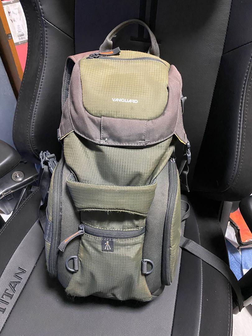 Vanguard Camera backpack (Category: Camera Bags & Carriers) located in Singapore. Submitted by ahmad.asyraf (Listing ID 1020709621, Image 1). Description: Selling a decent condition vanguard camera bag pack. Physical condition: 7/10 still works great and functions as intended. Can fit about one DSLR body and 3-4 camera lenses. .