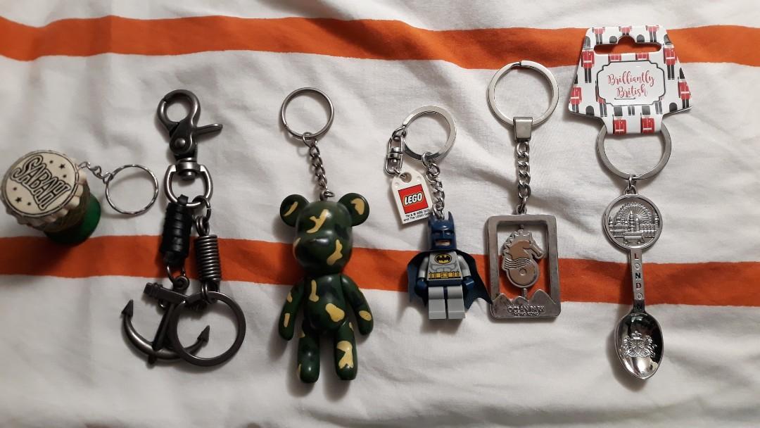 6pcs assorted keychains (Category: Everything Else) located in Singapore. Submitted by sajidred (Listing ID 1020941139, Image 1). Description: assorted keychains new & used,,, all are good in condition....