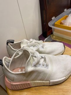 （分類：）位於 。 由 amelieeee 提交（商品編號 1020985884，圖片 1）。簡介： 。