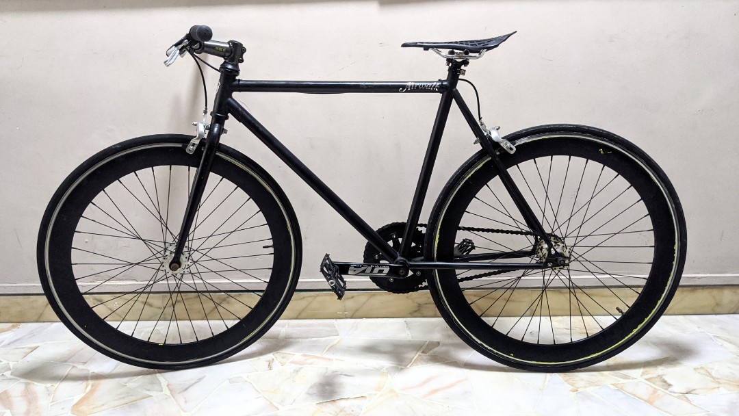 Fixie Airwalk Pista, Bicycles & PMDs, Bicycles, Fixies on Carousell