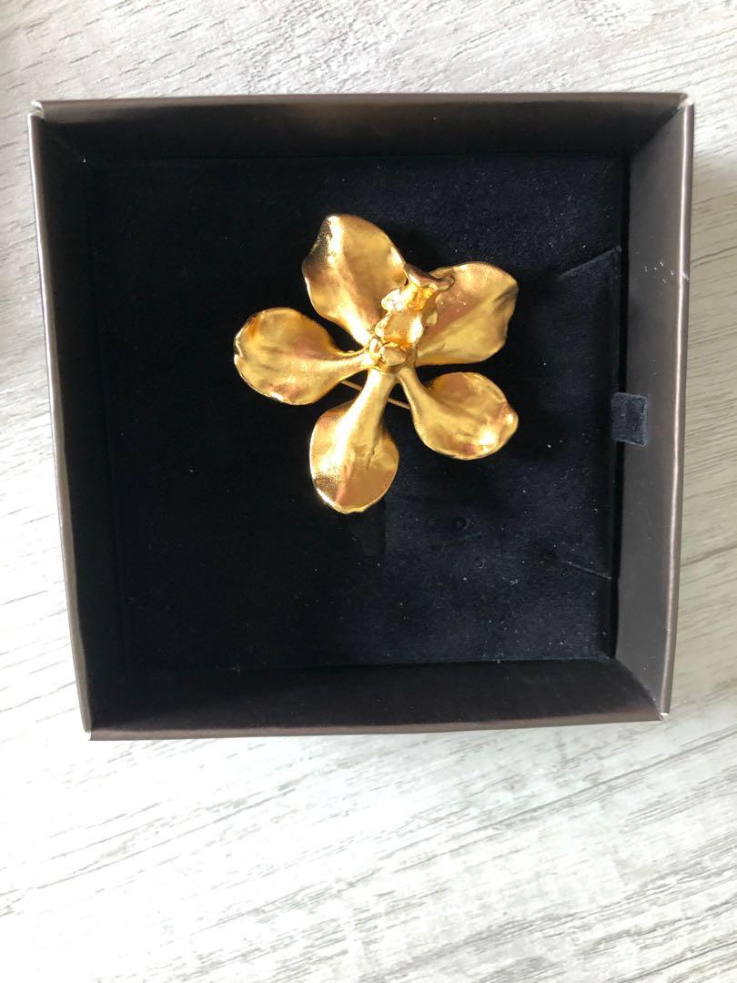 Gold plated brooch cheap