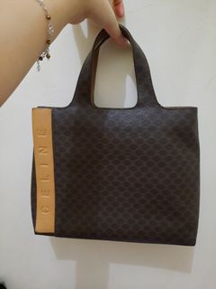 (Kategori: ) berada di . Dikirim oleh koreanboxes (ID iklan 1020813920, Gambar 1). Deskripsi: .