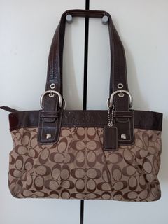 (Category: ) located in . Submitted by preloved_bundle_haiyuzack (Listing ID 1021010764, Image 1). Description: .