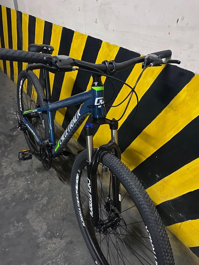 Bicicleta cycletrack origen clearance