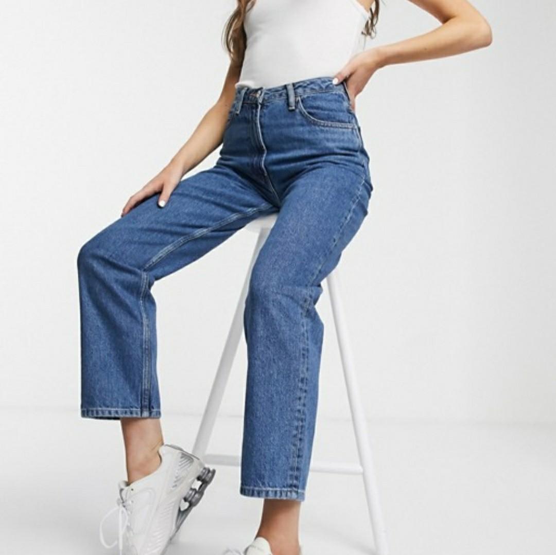 dark washed mom jeans