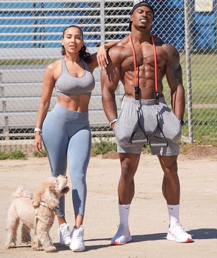 ESultan fitness personal trainer (Category: Activewear) located in Makati City. Submitted by emirsultan (Listing ID 1020901926, Image 1). Description: ESultan fitness personal trainer Fitness boxing training programs Fitness training programs FB page ESultan fitness gym 09759807991.
