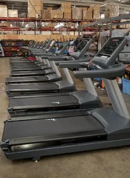 Freemotion Reflex T11 3 Professional Treadmill Negotiable Sports Sports Games Equipment On Carousell Precor amt 100i experience series adaptive motion trainer. carousell