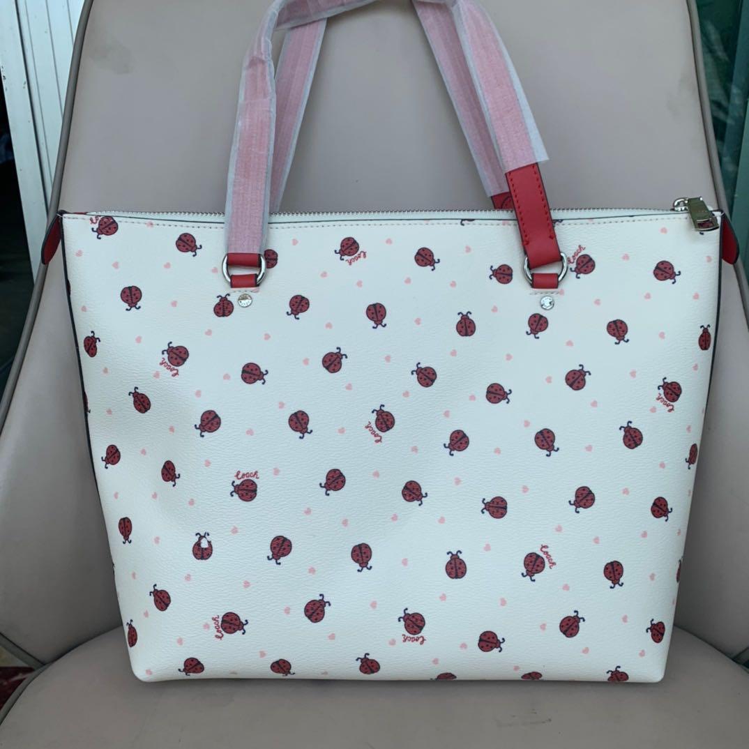 Gallery tote sales with ladybug print