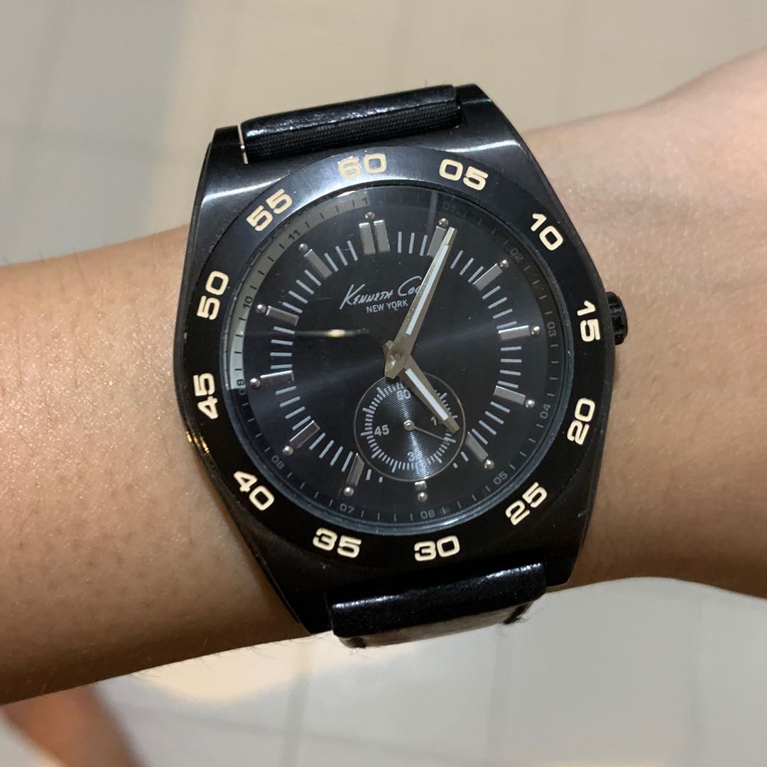 Kenneth Cole Watch, Men's Fashion, Watches on Carousell