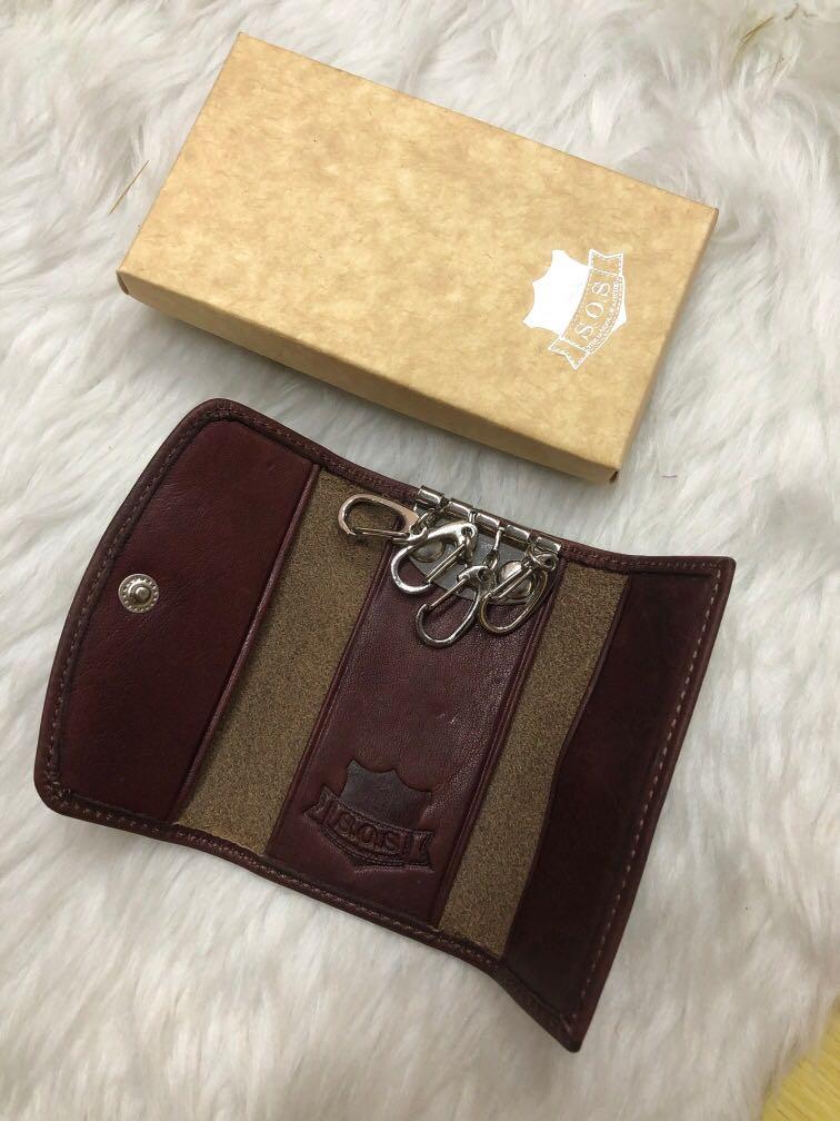 Key Holder (Category: Luxury Accessories) located in San Juan City. Submitted by makeupforless10 (Listing ID 1020877652, Image 1). Description: Can hold 4 keys and the brown leather shade is very luxurious! :).