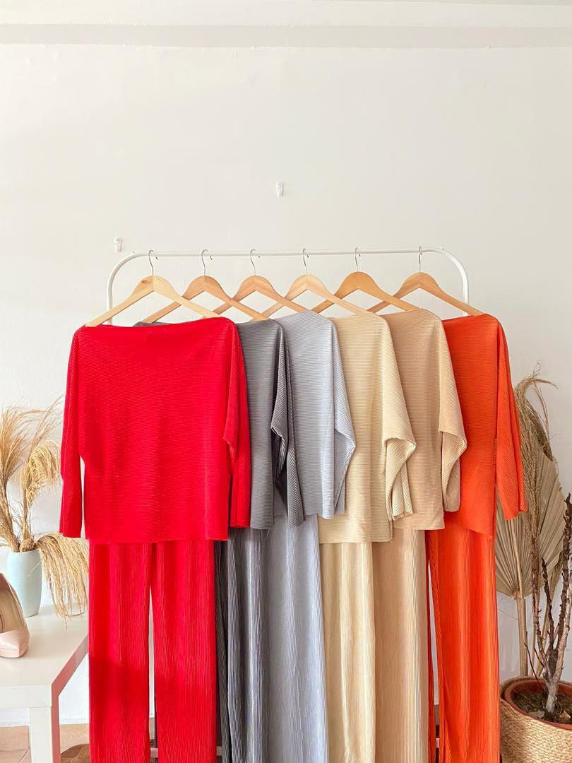 Kimberly Set Women S Fashion Muslimah Fashion On Carousell