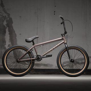 kink broadway frame