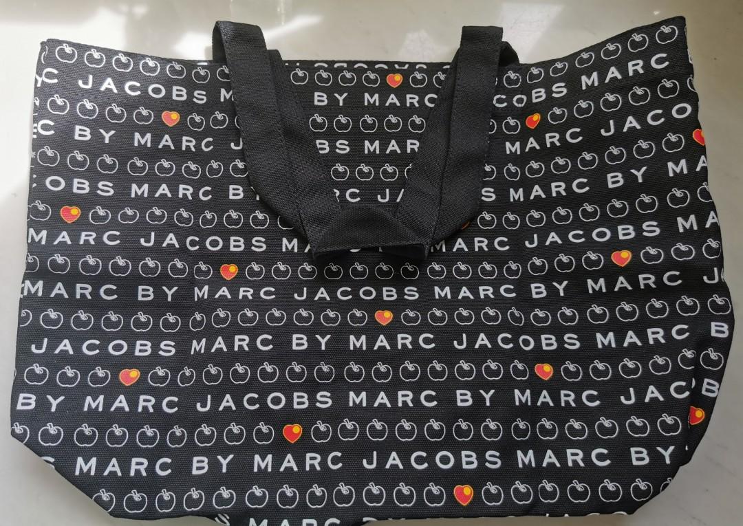 marc by marc jacobs tote bag