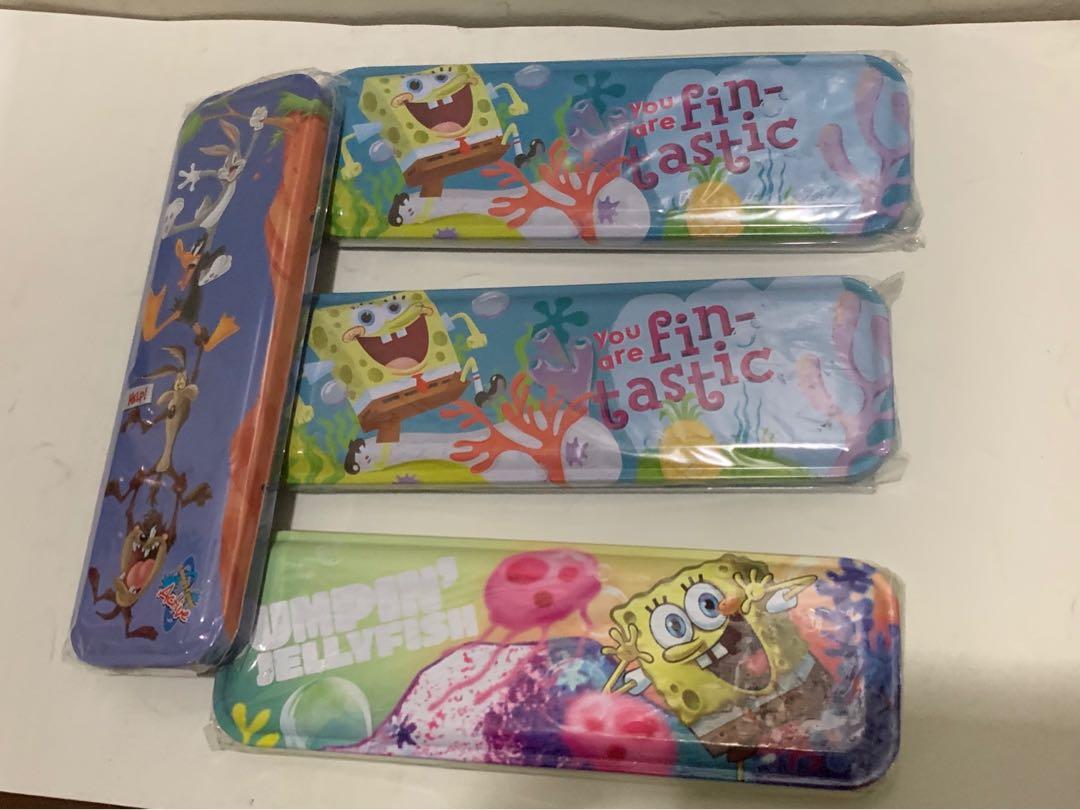 Take all Metal pencil case (4 pieces) (Category: Stationery & School Supplies) located in Quezon City. Submitted by ybur21 (Listing ID 1021023998, Image 2). Description: Metal pencil case at ₱50 for all Available design are spongebob and Looney tunes Additional Shipping fee C/o buyer which I can arrange through courier service provider.