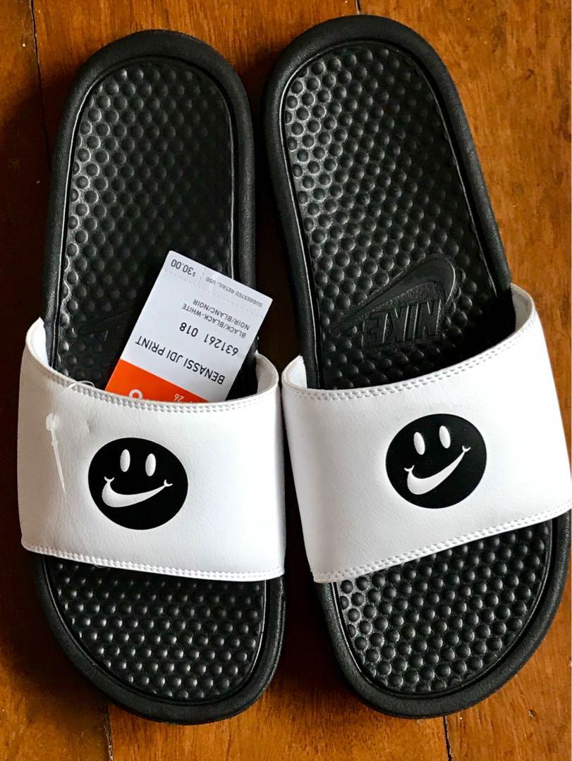 nike benassi jdi men's smiley slide sandals