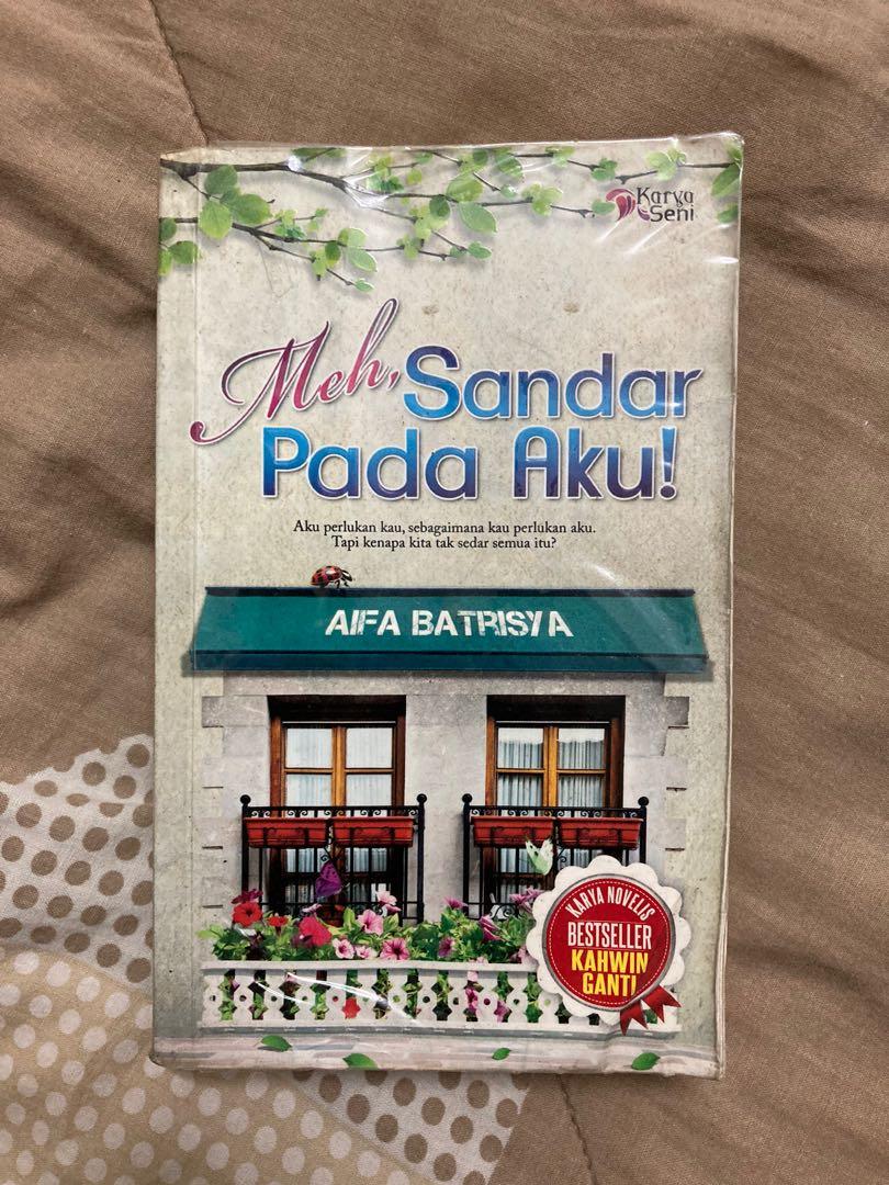 Novel Melayu Meh Sandar Pada Aku Books Stationery Books On Carousell