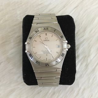 (Category: ) located in . Submitted by akwatches (Listing ID 1020890088, Image 1). Description: .