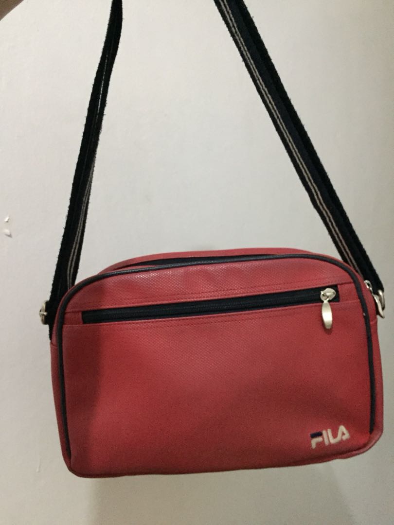 Fila sling bag hot sale price original