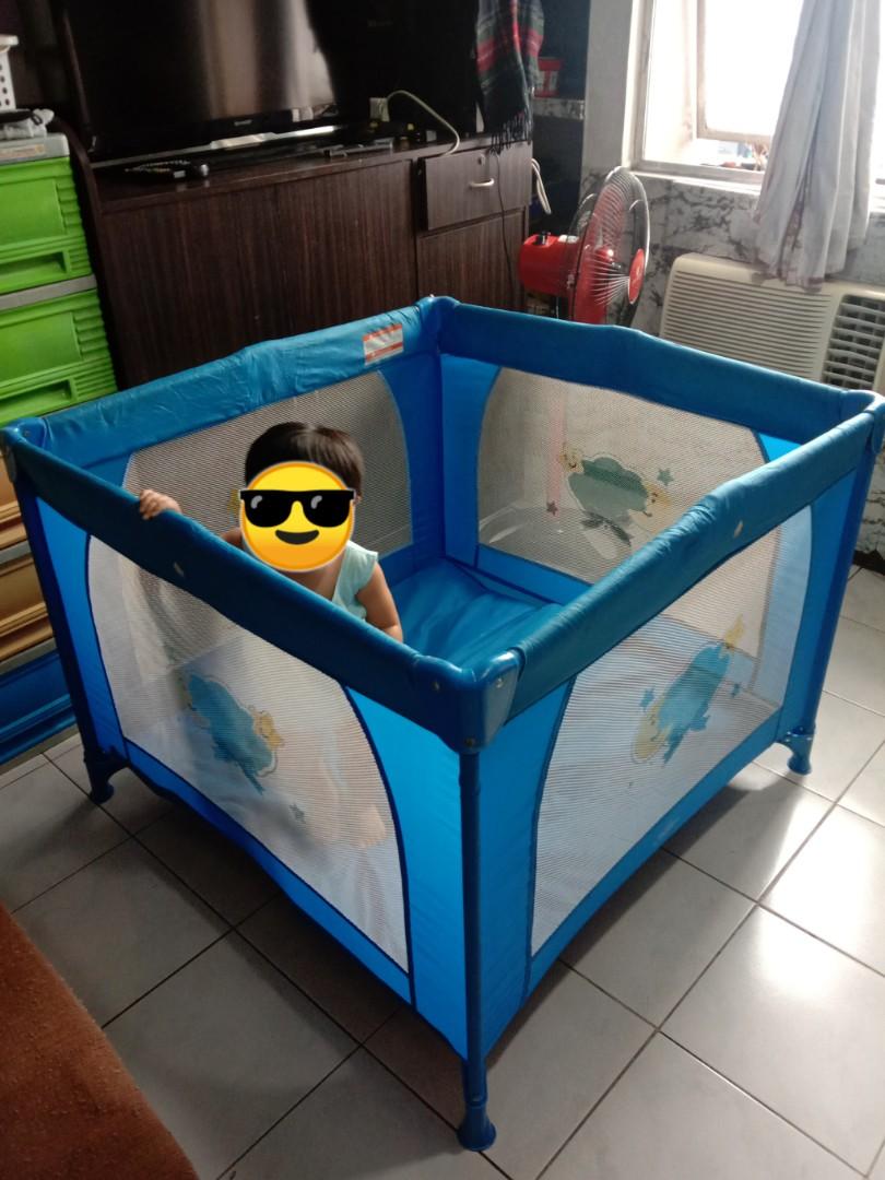 Baby blue crib 2025