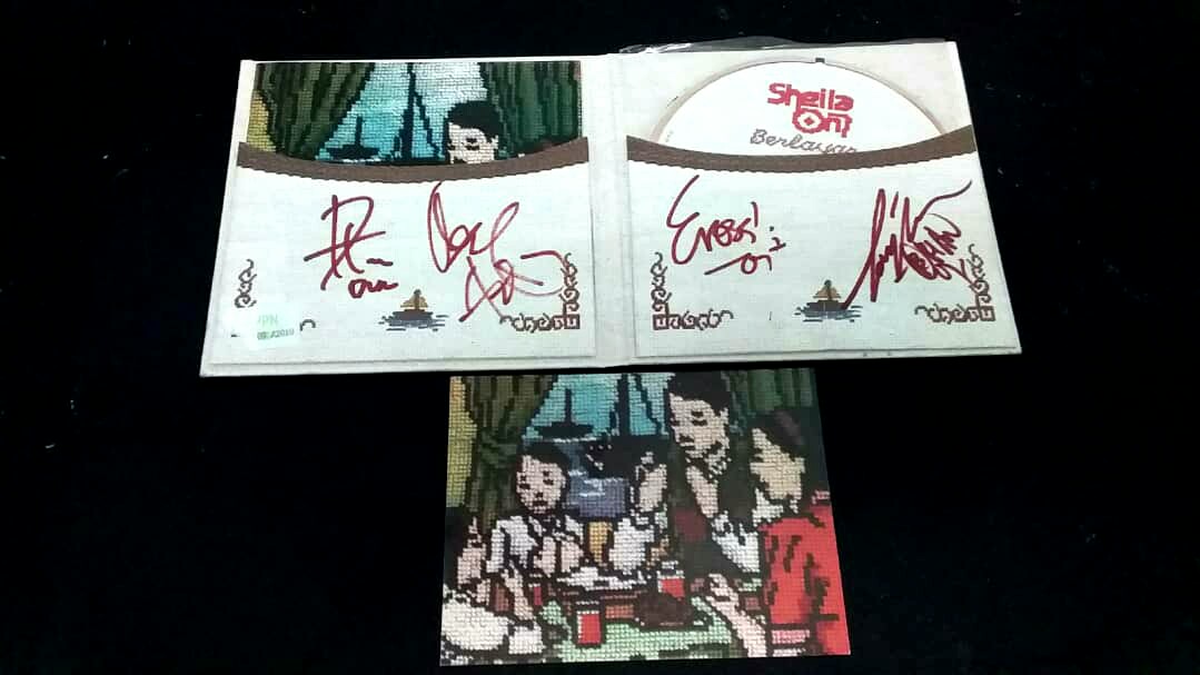 Rare Cd Sheila On 7 With Full Lineup Signature Music Media Cd S Dvd S Other Media On Carousell