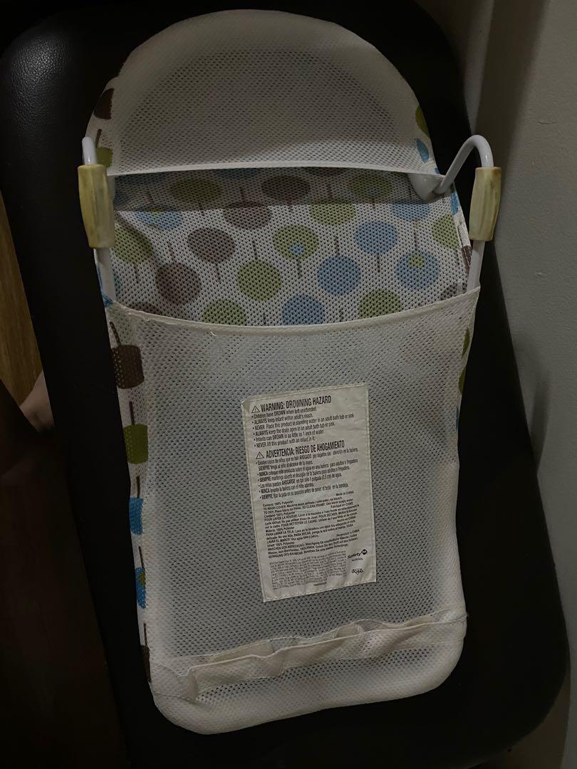 Safety 1st baby bath net (Category: Bathtub & Bath Accessories) located in Quezon City. Submitted by beebee05_15 (Listing ID 1020793898, Image 2). Description: Used for few times lng .
