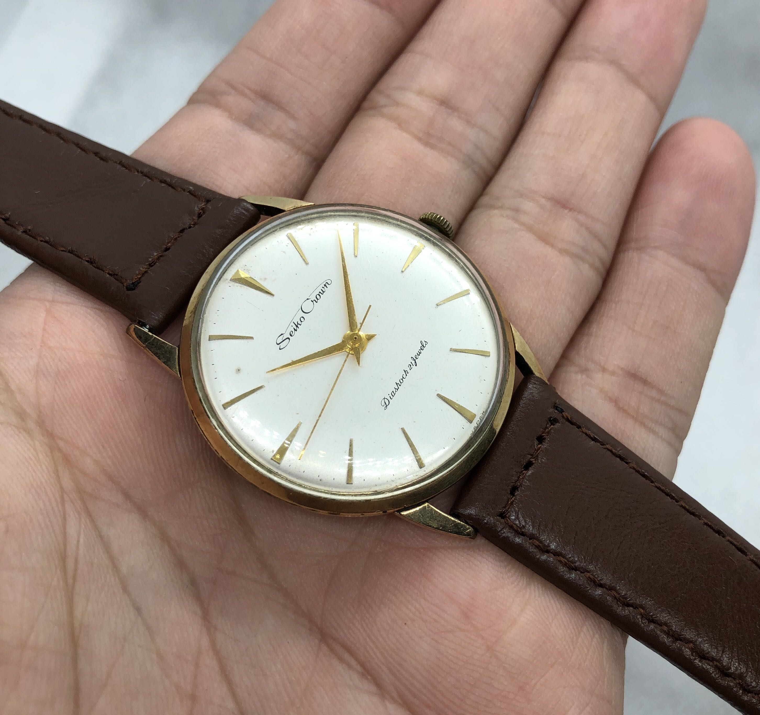 Seiko Crown Vintage 1969 35mm Winding Watch, Luxury, Watches on Carousell