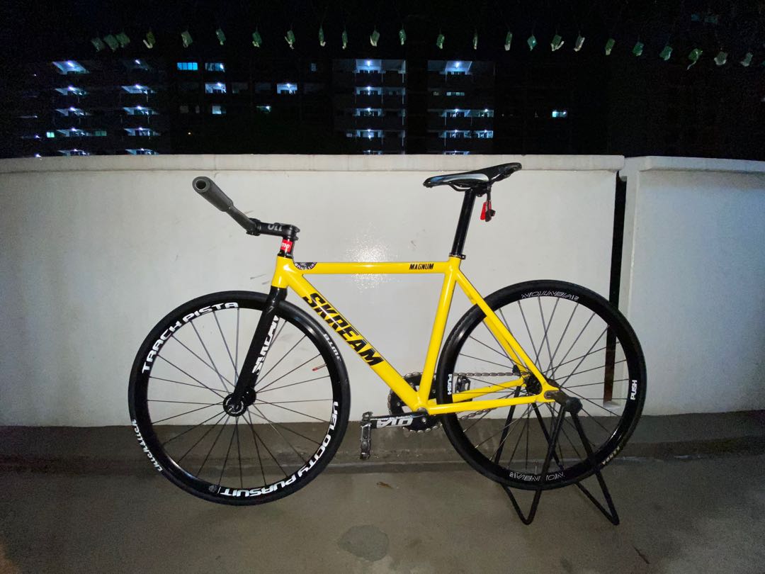 Skream Magnum Fixie, Bicycles & PMDs, Bicycles, Fixies on Carousell