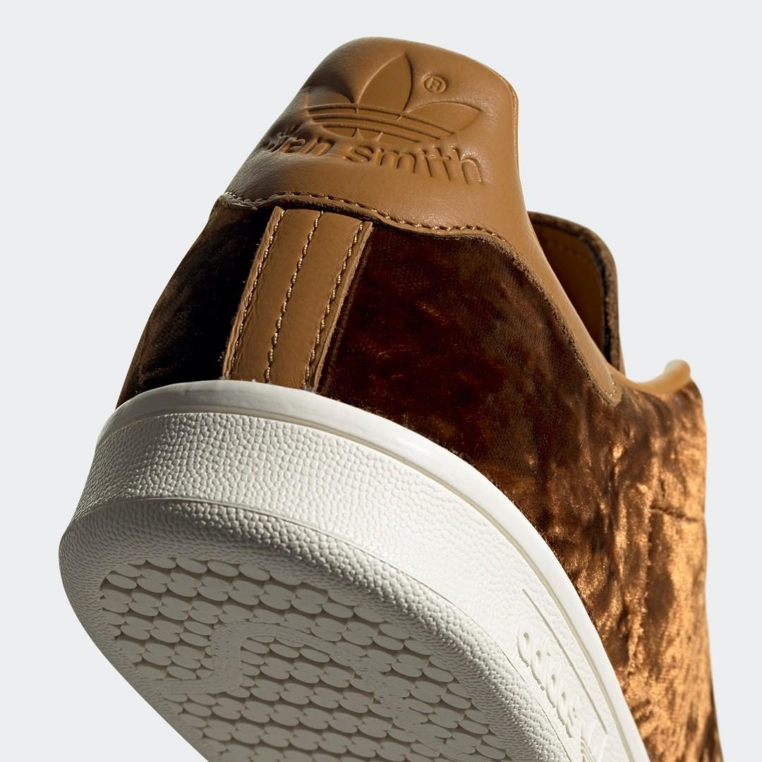 Stan sales smith velvet