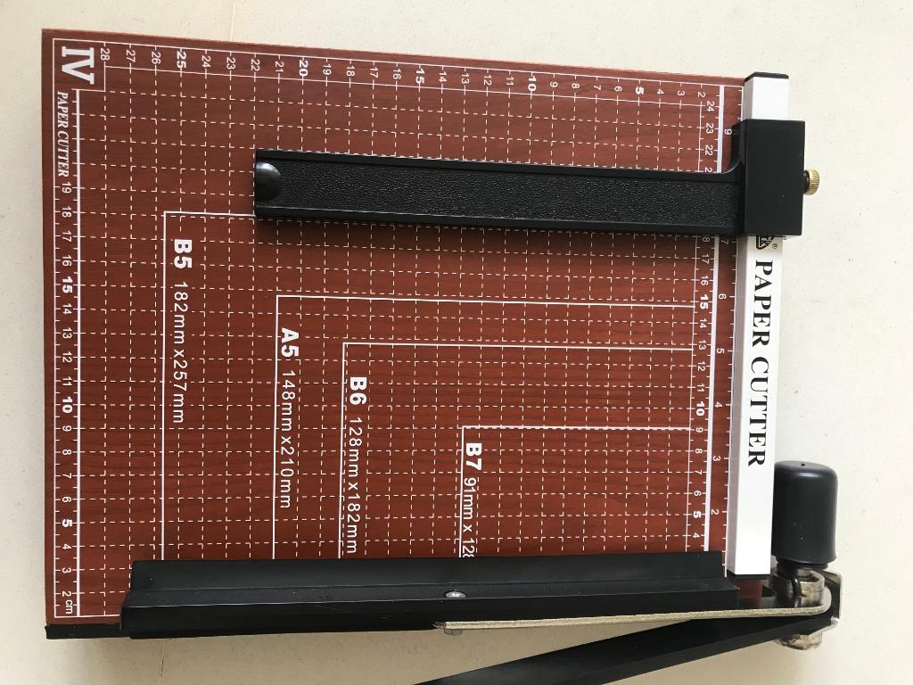 Suremark Paper Cutter Trimmer 12 X 10 Inch A4 SQ2103, Hobbies & Toys