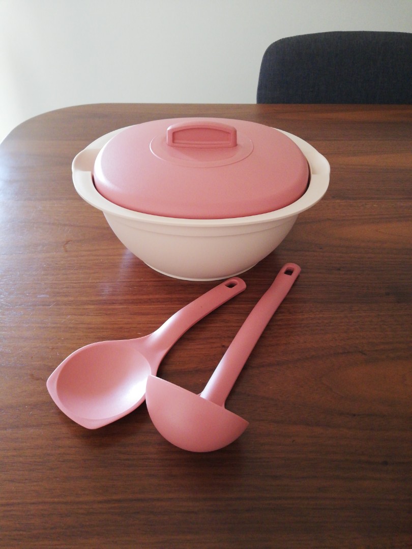 Tupperware Legacy Rice and Soup Server Bowl with Scoop Set NEW